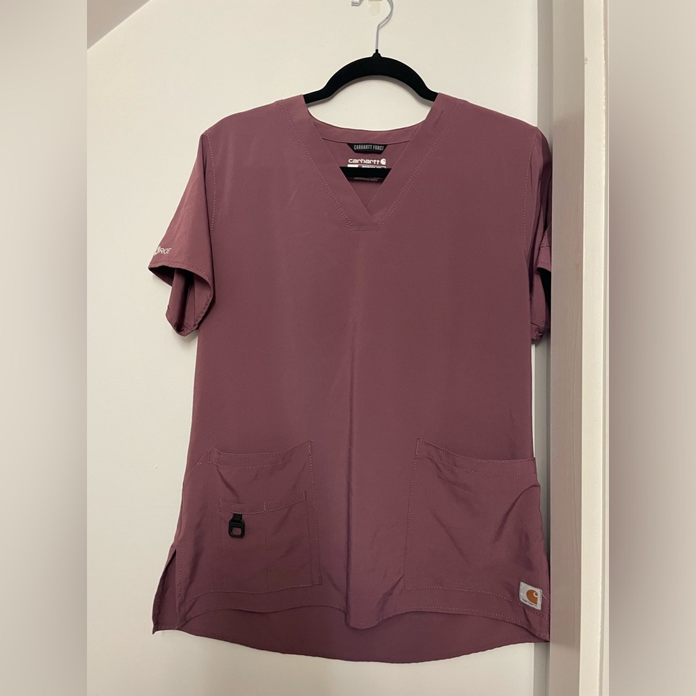 Size M carhartt scrub shirt